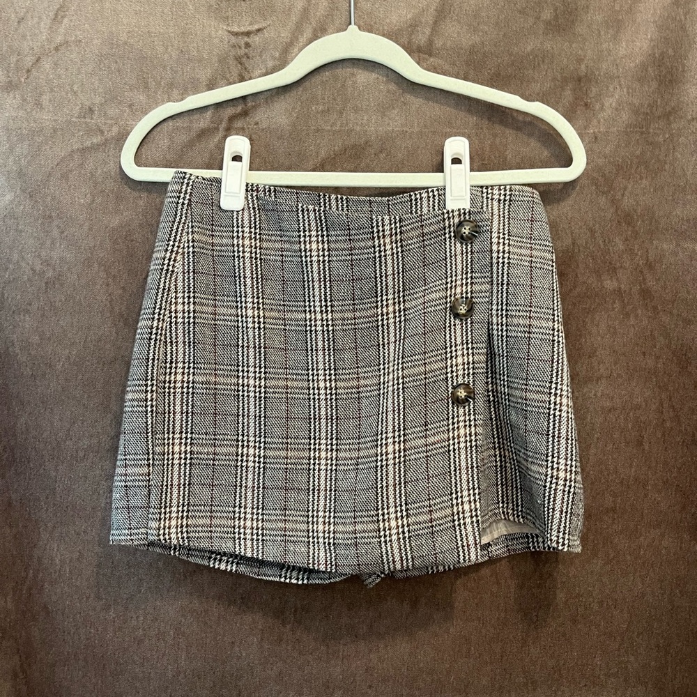 Altar’d state brown plaid skort